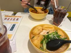 -谭仔米线(皇庭广场店)