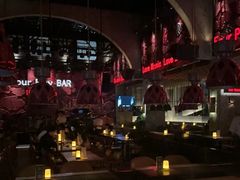 -FOUR PLAY BAR