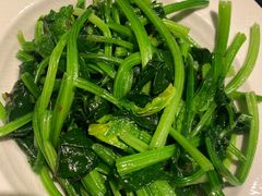 -纳鲁孜·新疆特色餐厅(上海悦荟广场店)