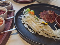三年金钱火腿配大理手撕乳扇-泓0871臻选云南菜·味庄
