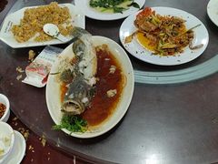 -岛中岛·海鲜大排档·万宁老字号(东澳店)