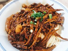 二寸笋尖拷肉面-君东记本帮面馆(天钥桥路店)