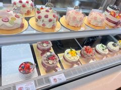 -花花卷卷·鲜食蛋糕(静安久光百货店)