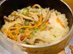 釜锅蘑菇饭-初味原日本料理