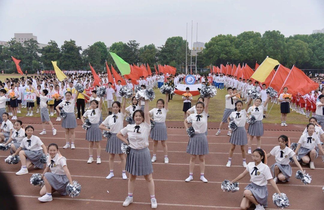 17 岁以下中学生 亲亲