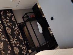 -万泊酒店(长沙五一广场国金中心店)