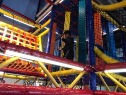 -动力星球家庭亲子游乐中心