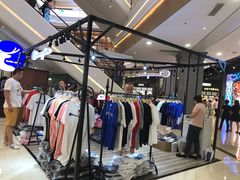 -吾悦广场(南京鼓楼店)