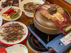 -老鼎万春卤菜(五代传承创始老店)