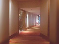 -上海滴水湖皇冠假日酒店