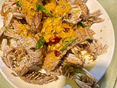 -三亚火车头万人海鲜广场