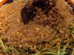 -吴记酱骨炖菜馆(西大直街店)