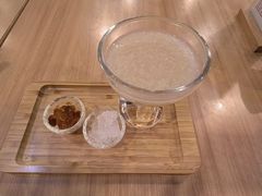 雪梨桃胶银耳羹-宏状元现熬粥·京味菜(黄寺大街店)