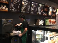 -星巴克(重庆火车北站北广场II店)