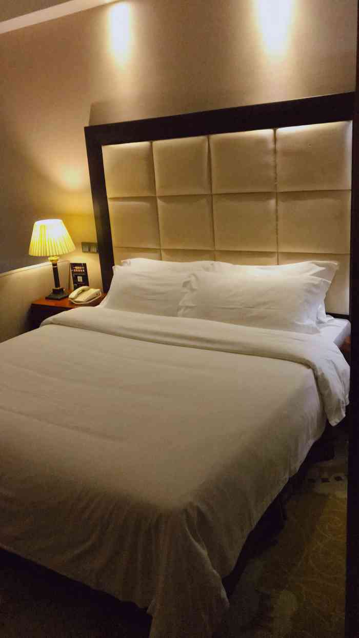 宝悦酒店(深圳宝安西乡地铁站店)-"交通还算便利,打车司机都比较知道.