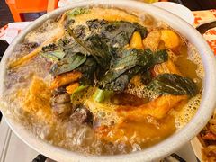 -威记烧嘢·南宁烧烤·超级生牛(绿地店)