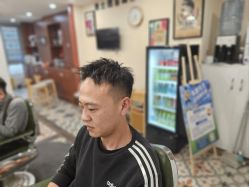 -韦恩先生Barbershop英式男士理发馆