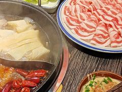 -冯校长老火锅(中联广场店)