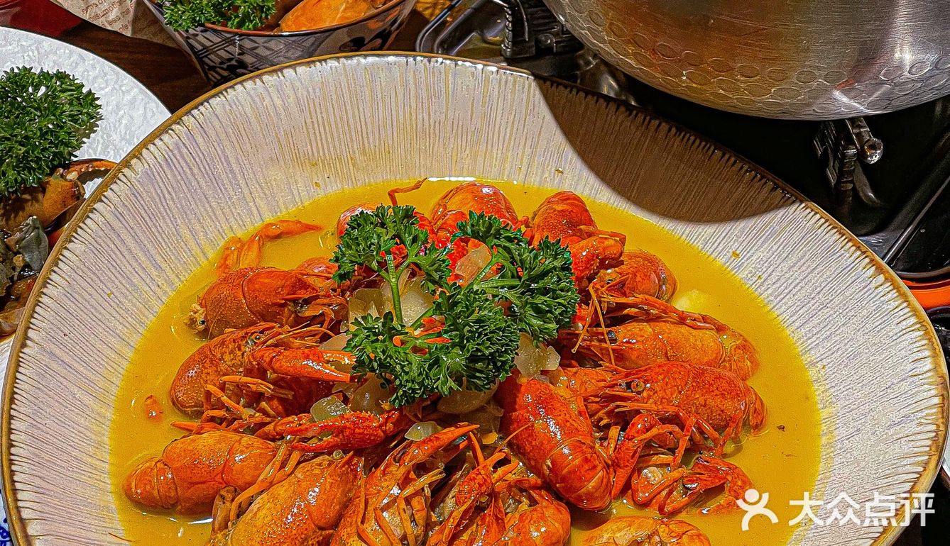 谁懂❗️粥底火锅配潮汕生腌有多鲜🤩