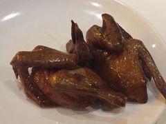 脆皮乳鸽-唐宫海鲜舫