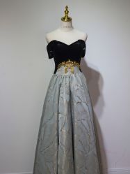 -欣薇婚纱(新源乐汇城店)