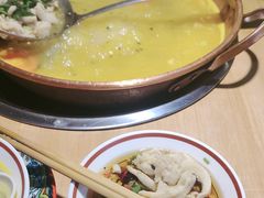 -洱火云南酸菜牛肉火锅(石景山当代商城店)