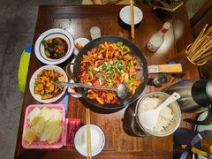-富正毅三下锅·湘西韵味(天门山索道店)