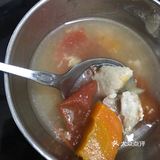 维生素之王   番茄玉米红萝卜土豆滚肉片汤