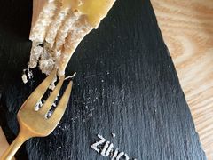 -ZING COFFEE 镜咖啡