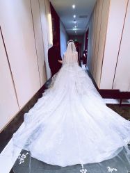 -莫小姐婚纱