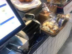 -昆明冠生园·蛋糕·面包(南强街店)