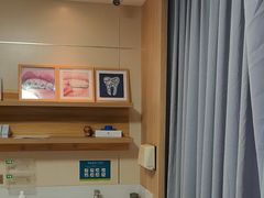 -上海仁爱医院口腔科 · 种植