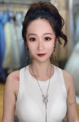 点击看大图 -爱伊人婚纱礼服美妆馆
