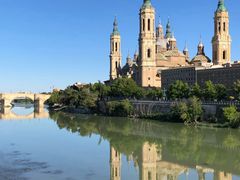 -皮拉尔圣母圣殿主教座堂