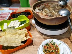 -菌小白火锅(时尚天河店)