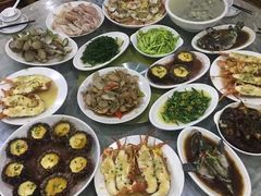 -四川小胡子海鲜(丁村万人海鲜广场店)