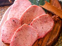 一根大牛舌只出一份厚切-韩烧牛中牛·甄选黑牛烤肉(黑金店)