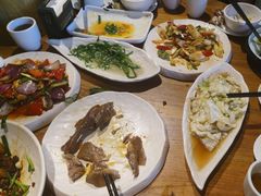 -隔壁老王·家常云南菜(花巷店)