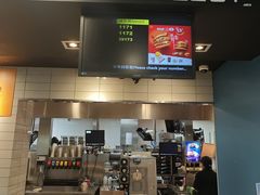 -麦当劳(乳山路店)