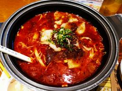 -渝是乎酸菜鱼·川渝小炒(新世界百货望京店)