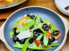 -云海肴·汽锅鸡·云南菜(天山百盛优客店)