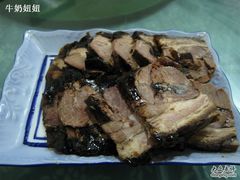 枫泾丁蹄-唔呶喔哩酒家(生产街店)