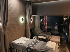 -得闲·高空SPA(东盟店)