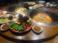 -万里闯关东铁锅炖菜馆(高新旗舰店)