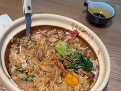 -煲仔皇腊味煲仔饭(经四万达店)
