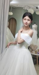 -莫小姐婚纱