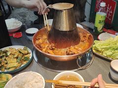-超越炭火牛蛙火锅鸡(河东店)