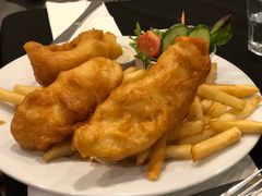 -Bully Hayes Restaurant & Bar