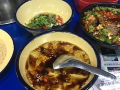 -马路边边·成都串串(翠柏路店)