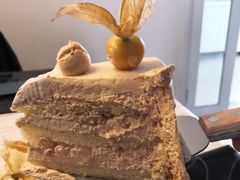 -半勺舒舒生日蛋糕店
